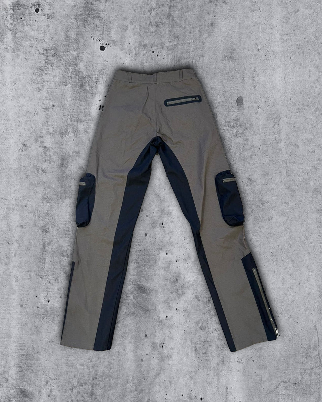 PLR. 001 Charcoal Cargo